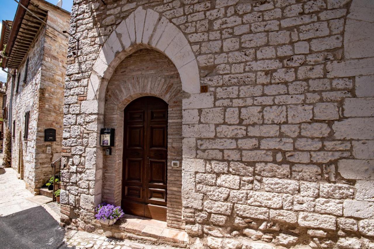 Perfetta Letizia Casa Vacanza Asís Exterior foto