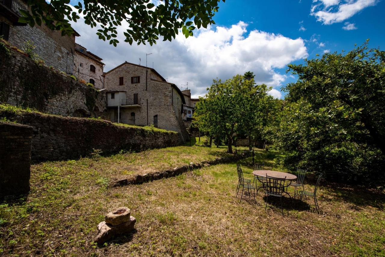 Perfetta Letizia Casa Vacanza Asís Exterior foto