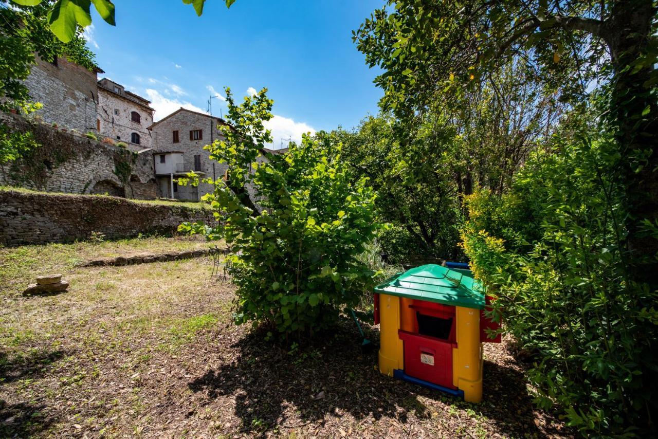 Perfetta Letizia Casa Vacanza Asís Exterior foto