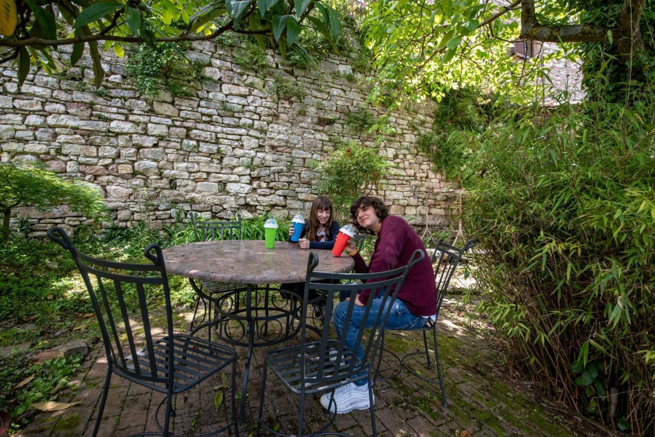 Perfetta Letizia Casa Vacanza Asís Exterior foto