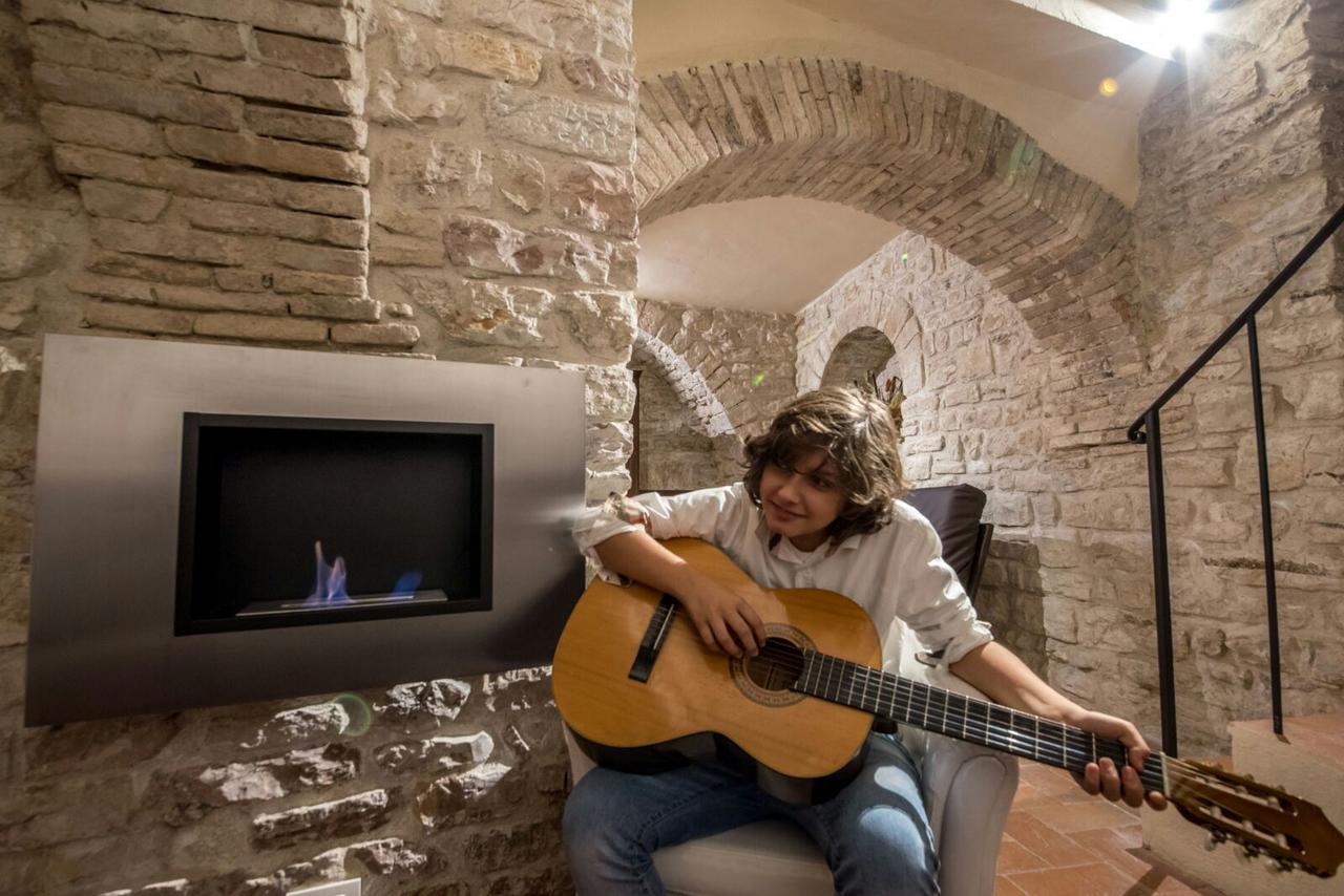 Perfetta Letizia Casa Vacanza Asís Exterior foto