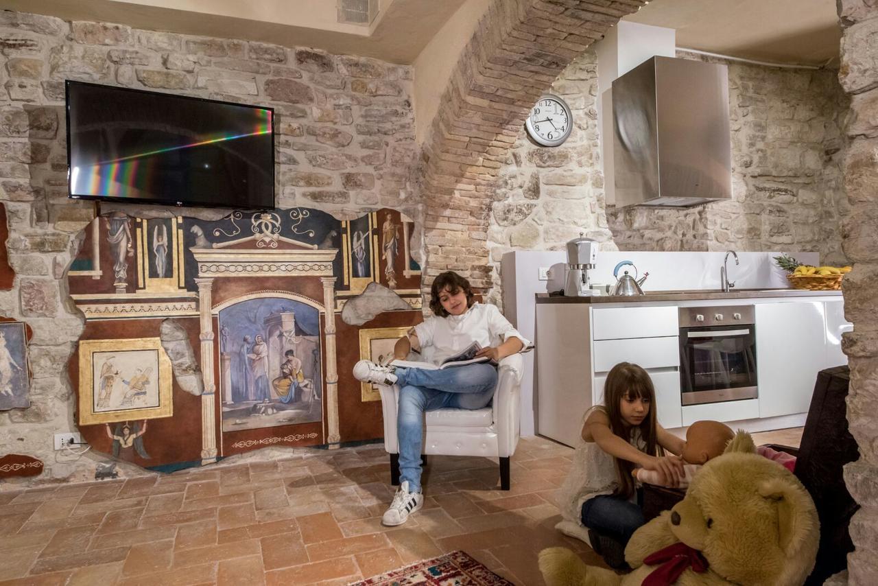 Perfetta Letizia Casa Vacanza Asís Exterior foto